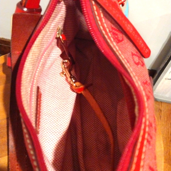 Dooney & Bourke Hobo Shoulder Bag Signature 1975 Red Leather Purse - Picture 13 of 16